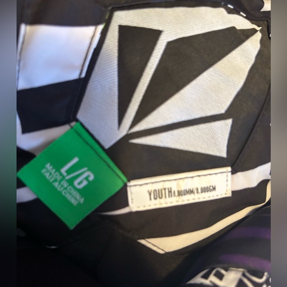 Volcom snowboard pants - Picture 10 of 14